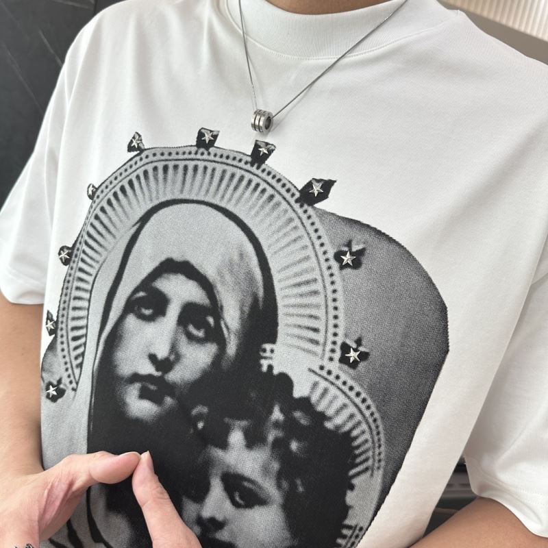 Givenchy T-Shirts